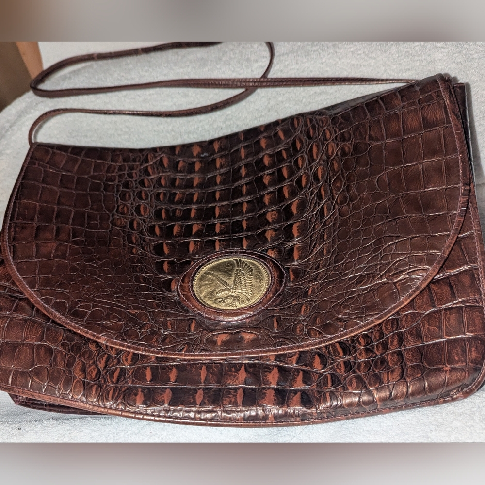Mika Vintage Brown and Gold Shoulder Bag with Crocodile Texture - Picture 10 of 11